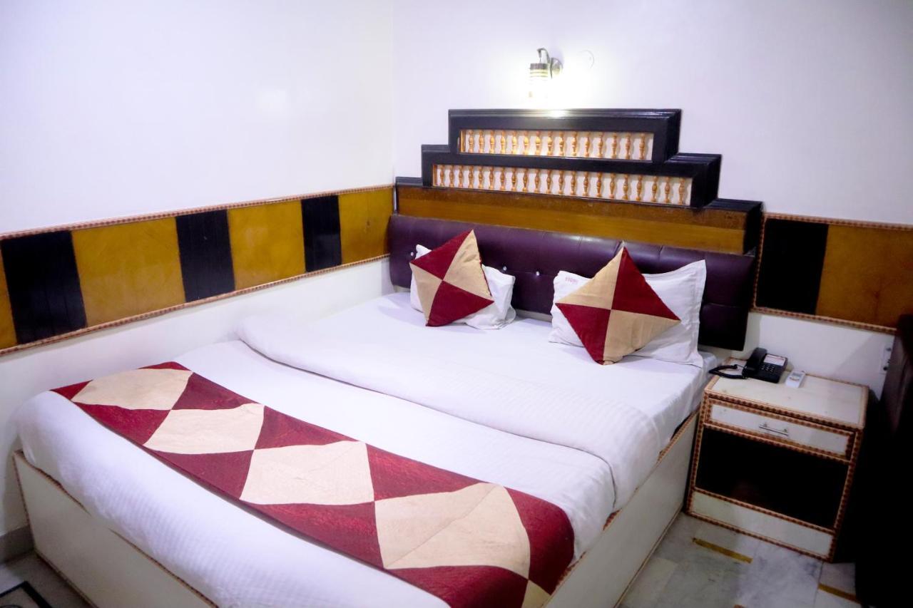 Hotel India International Új-Delhi Kültér fotó