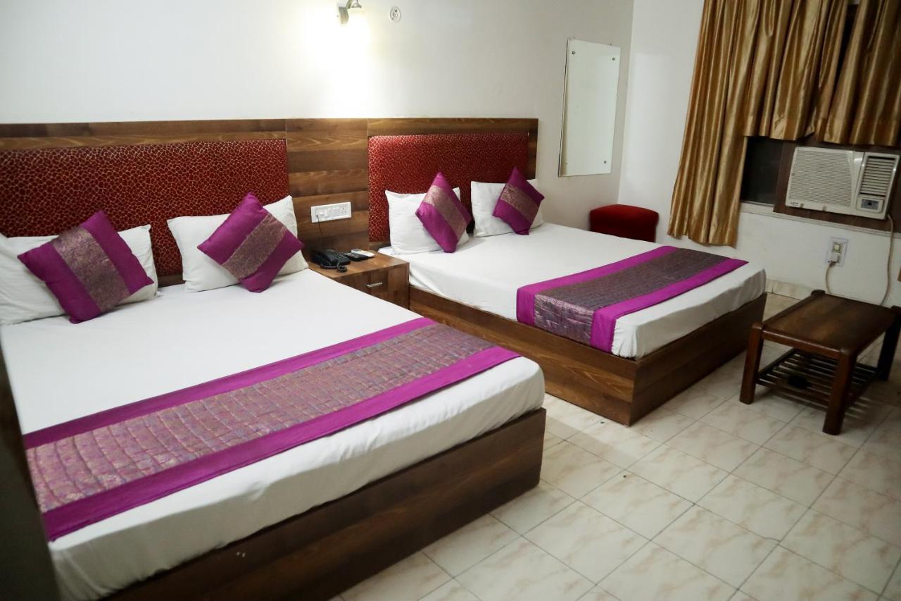 Hotel India International Új-Delhi Kültér fotó