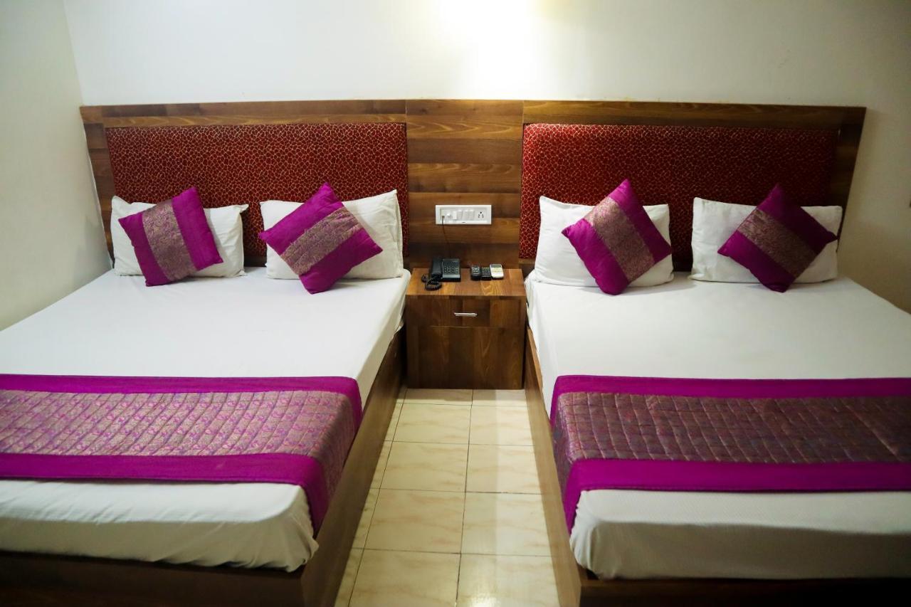 Hotel India International Új-Delhi Kültér fotó