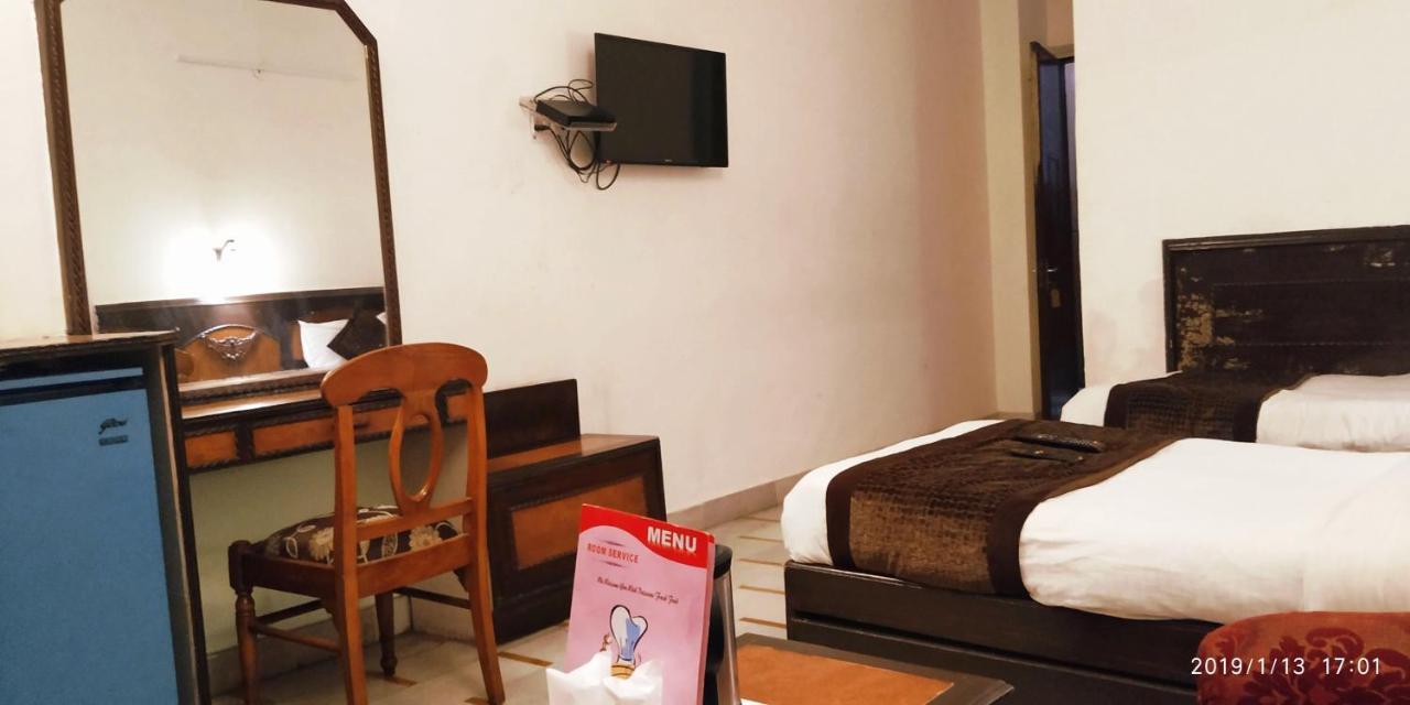 Hotel India International Új-Delhi Kültér fotó