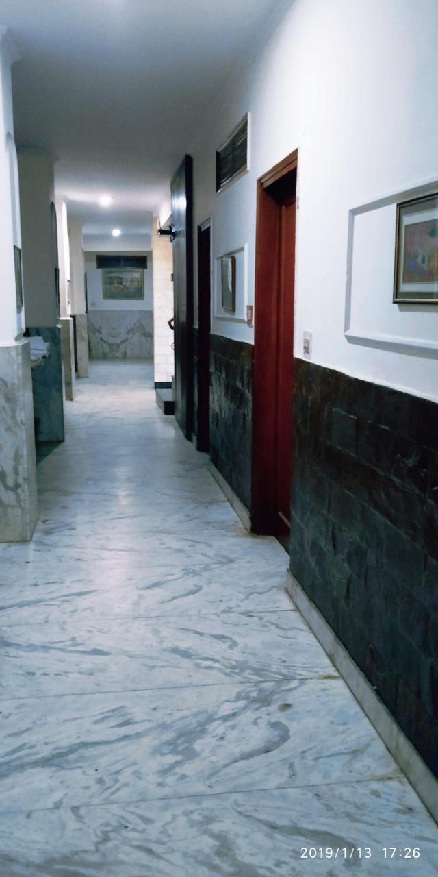 Hotel India International Új-Delhi Kültér fotó