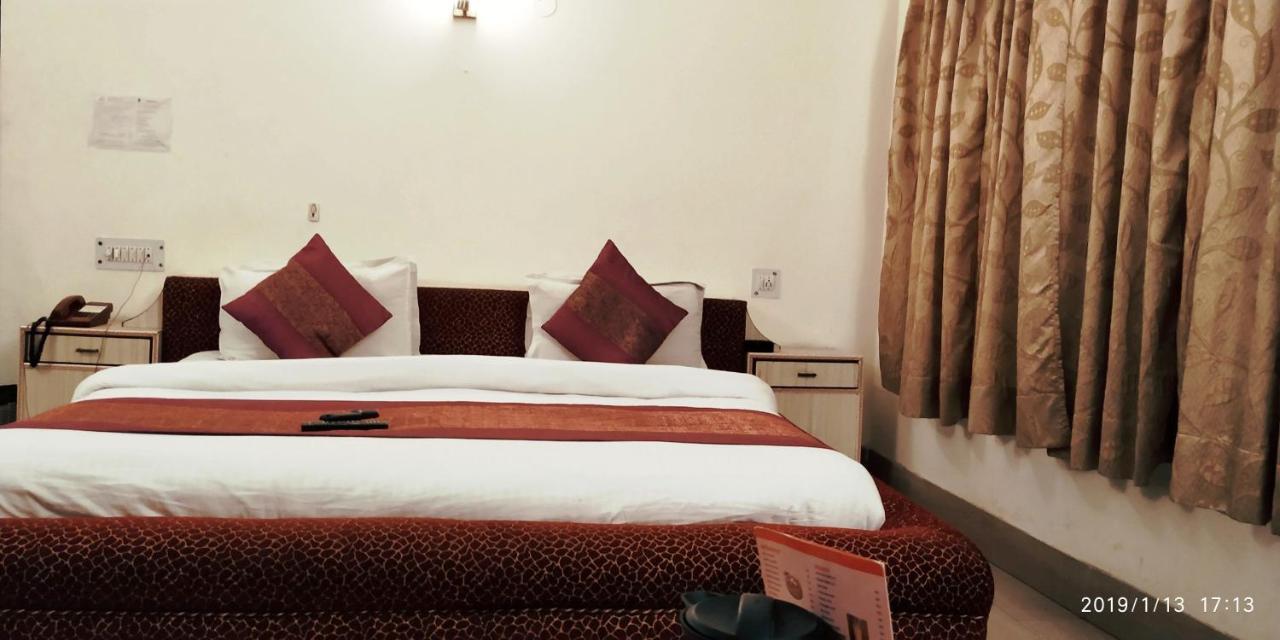 Hotel India International Új-Delhi Kültér fotó