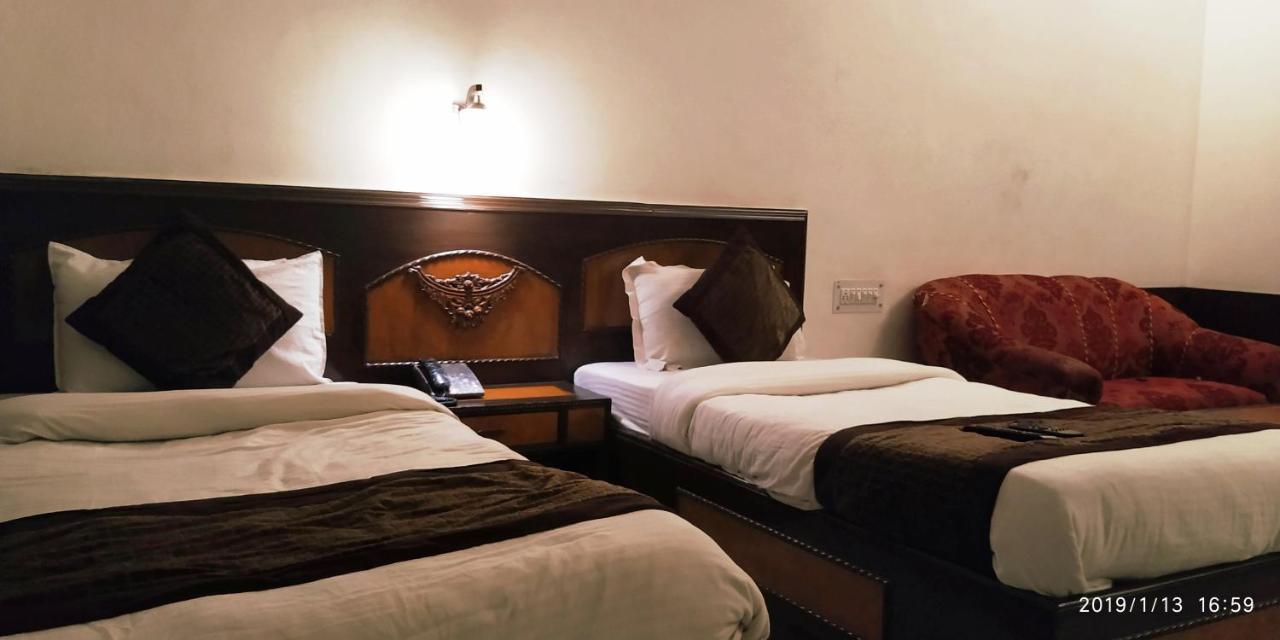 Hotel India International Új-Delhi Kültér fotó