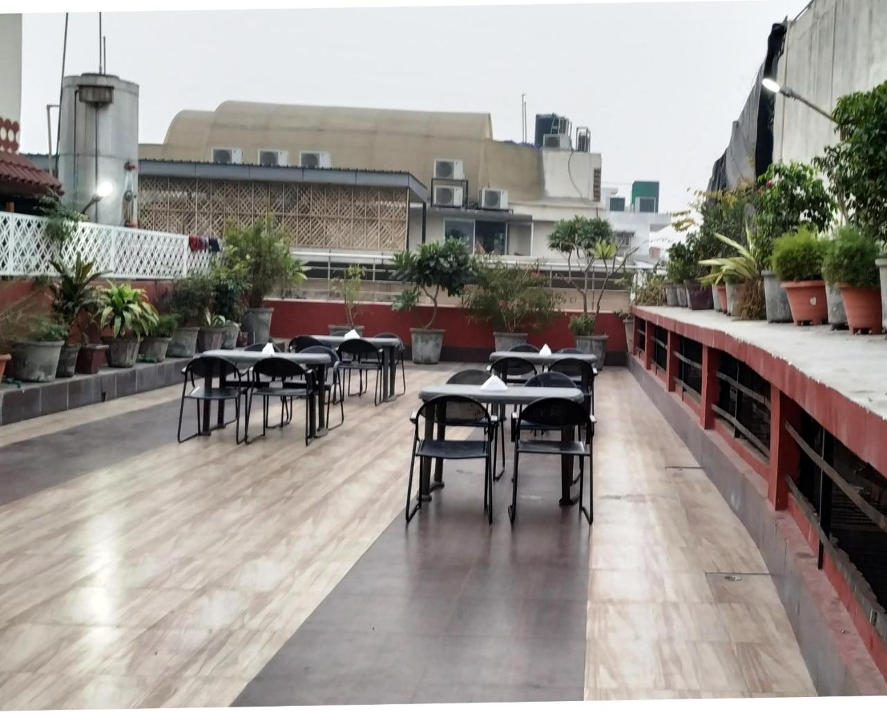 Hotel India International Új-Delhi Kültér fotó